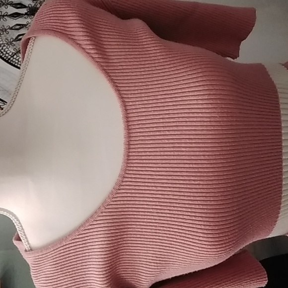 Venus Ribbed Sweater - Picture 2 of 4